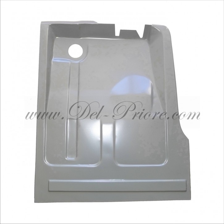 bottom plate in front left, for standing pedals