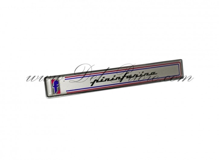 Emblème Pininfarina, long bombé, plastique