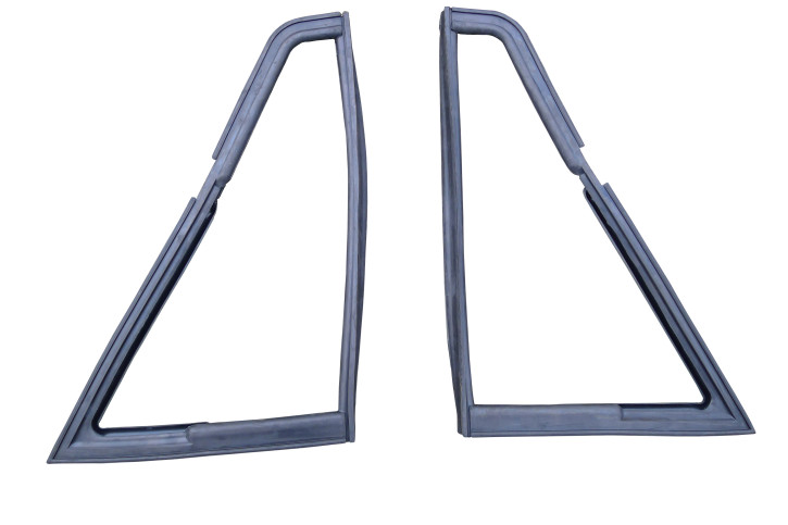 set gasket triangular pane in front, Giulia
