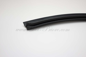 Joint pour capot moteur devant