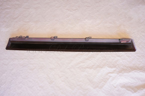 Couvre bas de caisse droit