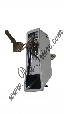 Chromed Lever for boot opening, with key